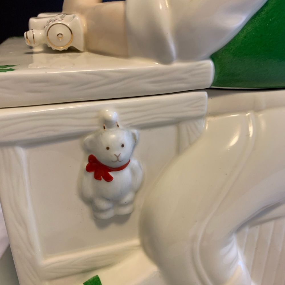 LENOX Large Cookie Jar Santa & Elf Painting Train Holiday Toy Shop Collectible! - Picture 8 of 13
